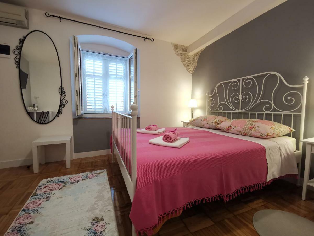 ספליט Palace Inn Rooms מראה חיצוני תמונה